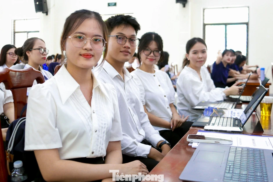 Sinh viên Đà Nẵng ứng dụng AI xây dựng thôn, xã thông minh Sinh viên Đà Nẵng ứng dụng AI xây dựng thôn, xã thông minh