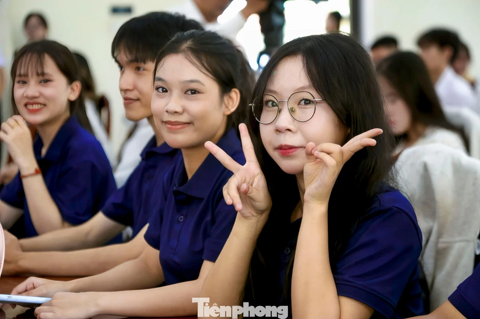 Sinh viên Đà Nẵng ứng dụng AI xây dựng thôn, xã thông minh Sinh viên Đà Nẵng ứng dụng AI xây dựng thôn, xã thông minh