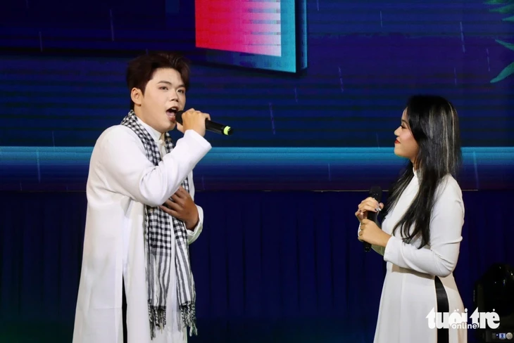 Sinh viên ‘phá cách’ đưa cải lương kết hợp âm nhạc hiện đại và rap Sinh viên ‘phá cách’ đưa cải lương kết hợp âm nhạc hiện đại và rap