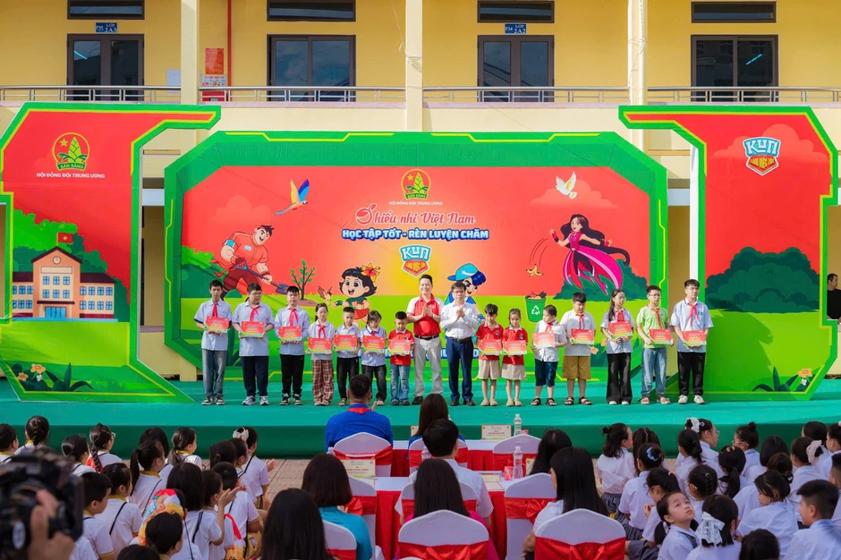 Sôi nổi ngày hội thiếu nhi Việt Nam học tập tốt, rèn luyện chăm