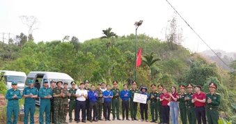 Sôi nổi Tháng Ba biên giới, gắn kết nghĩa tình nơi vùng biên