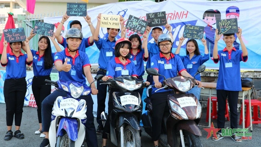 Talkshow trực tuyến: Đi thi không đơn độc - thí sinh cần biết trước ngày thi Talkshow trực tuyến: Đi thi không đơn độc - thí sinh cần biết trước ngày thi