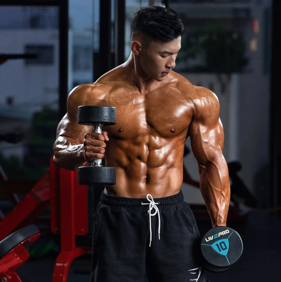 Tăng cân hiệu quả: Gần 50 kg, chàng trai đoạt hơn 15 huy chương vàng thể hình Tăng cân hiệu quả: Gần 50 kg, chàng trai đoạt hơn 15 huy chương vàng thể hình