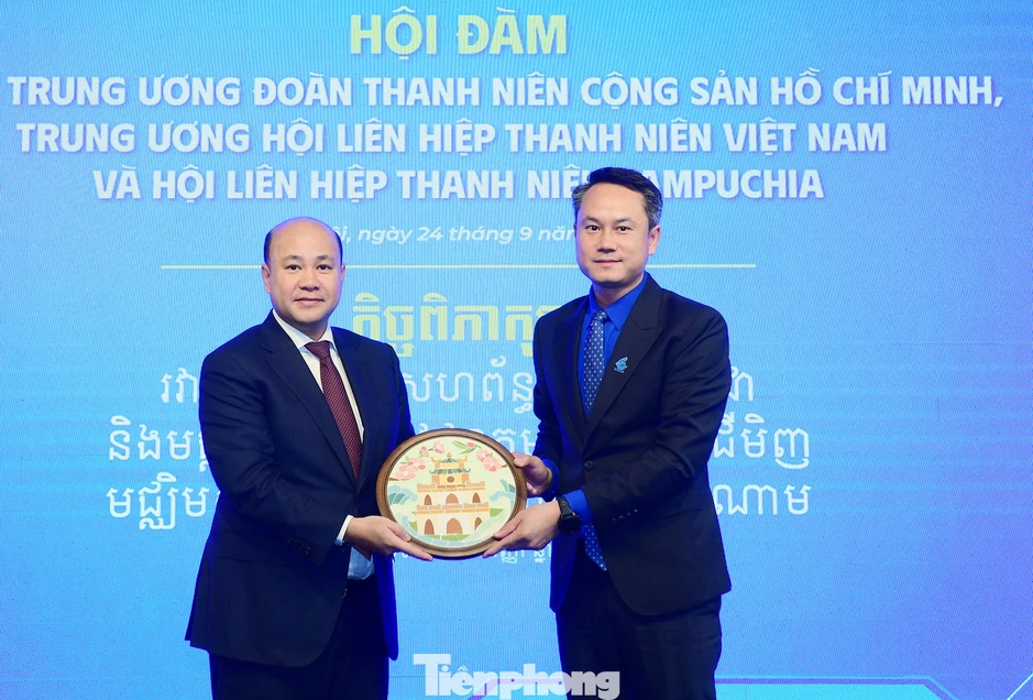 Tăng cường giao lưu, hợp tác thanh niên Việt Nam - Campuchia Tăng cường giao lưu, hợp tác thanh niên Việt Nam - Campuchia