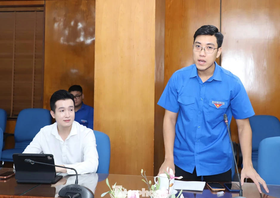 Tạo đợt sinh hoạt chính trị sâu rộng trong đoàn viên, thanh thiếu niên Tạo đợt sinh hoạt chính trị sâu rộng trong đoàn viên, thanh thiếu niên