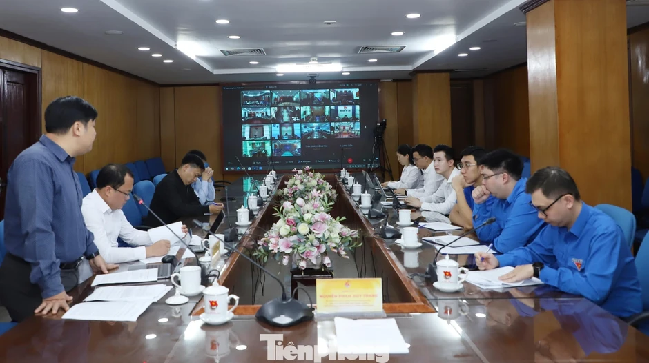 Tạo đợt sinh hoạt chính trị sâu rộng trong đoàn viên, thanh thiếu niên Tạo đợt sinh hoạt chính trị sâu rộng trong đoàn viên, thanh thiếu niên