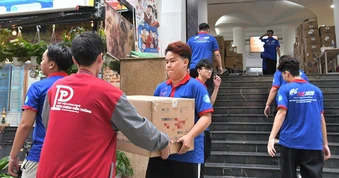 Tất bật từ sáng đến khuya, sẵn sàng tiếp sức thí sinh