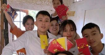 Tết có còn vui như xưa? Chuyên gia chỉ ra điều khiến nhiều cha mẹ giật mình
