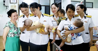 Tết thiếu nhi 1/6: Bộ đội Cụ Hồ thắp lửa yêu thương