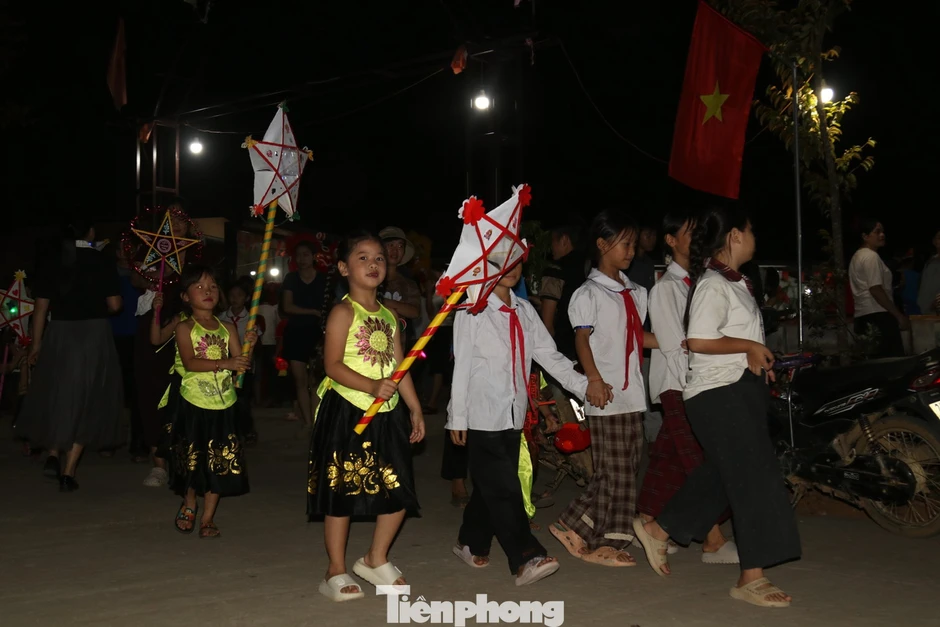 Tết Trung thu ở Làng Nủ