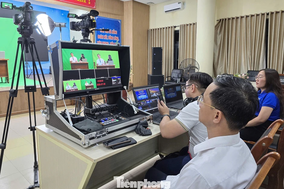 Thanh niên Đà Nẵng lần đầu xem livestream thông tin đối ngoại Thanh niên Đà Nẵng lần đầu xem livestream thông tin đối ngoại