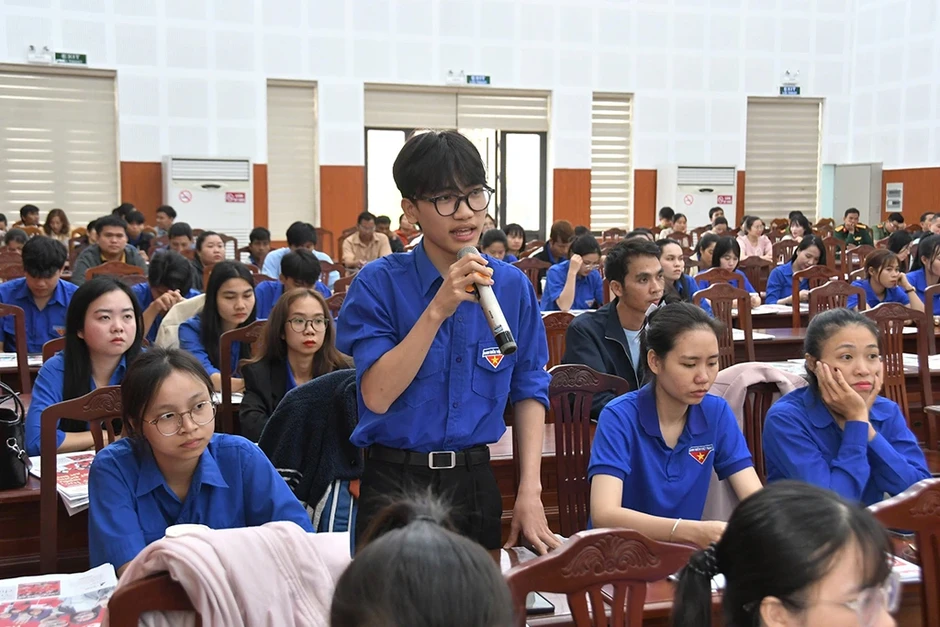 Thanh niên miền núi kỳ vọng ở ứng cử viên trẻ Thanh niên miền núi kỳ vọng ở ứng cử viên trẻ