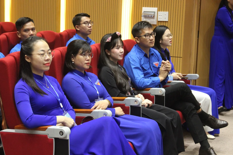Thanh niên Tuyên Quang hướng tới kỷ nguyên số, khơi dậy khát vọng cống hiến Thanh niên Tuyên Quang hướng tới kỷ nguyên số, khơi dậy khát vọng cống hiến