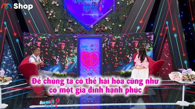 Thầy giáo 40 tuổi quỳ gối, tha thiết xin đàng gái bấm nút hẹn hò Thầy giáo 40 tuổi quỳ gối, tha thiết xin đàng gái bấm nút hẹn hò