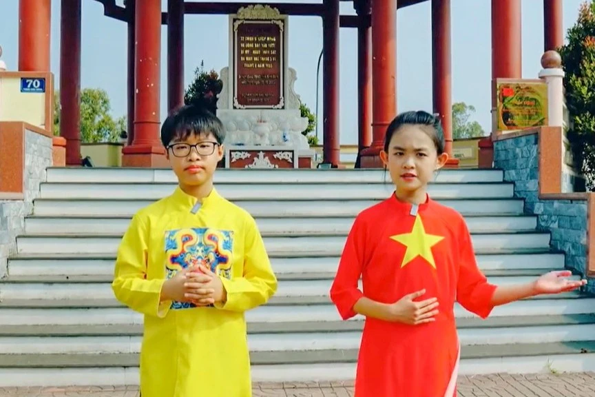 Thiếu nhi Gia Lai kể chuyện làng qua thước phim ngắn Thiếu nhi Gia Lai kể chuyện làng qua thước phim ngắn