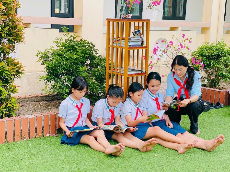 Thiếu nhi Hà Tĩnh sôi nổi thực hiện công trình măng non