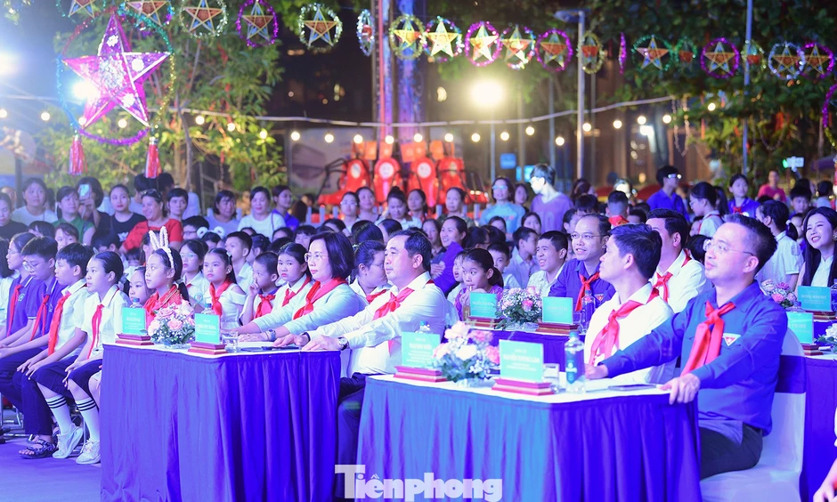 Thiếu nhi Thủ đô vui hội trăng rằm Thiếu nhi Thủ đô vui hội trăng rằm