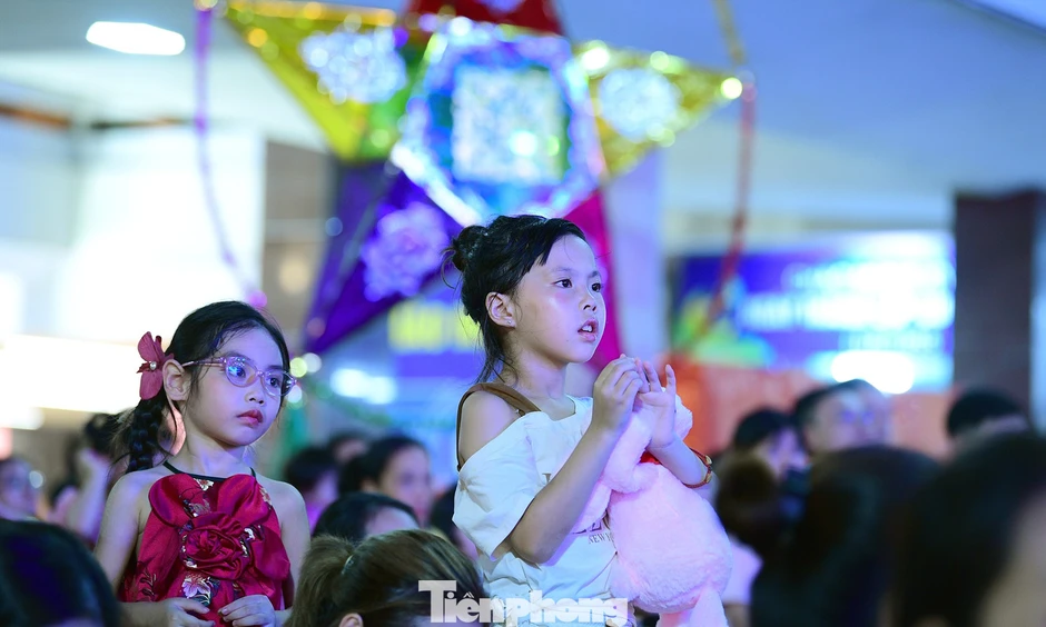 Thiếu nhi Thủ đô vui hội trăng rằm Thiếu nhi Thủ đô vui hội trăng rằm