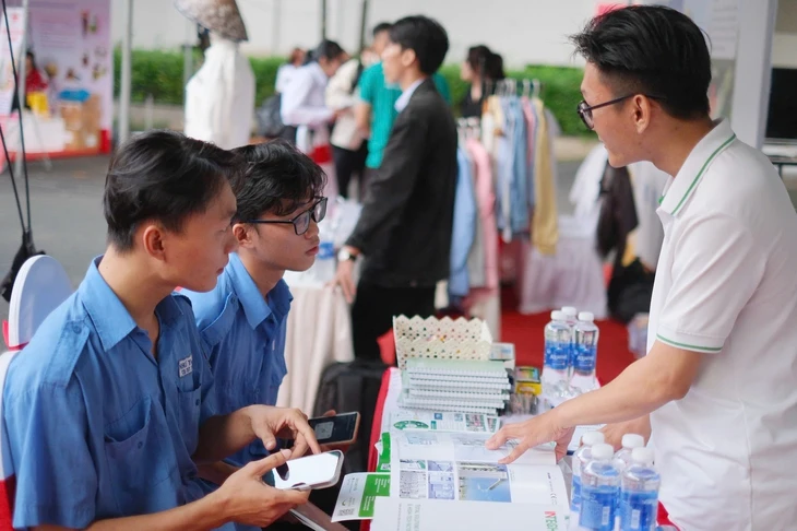 Thời của lao động gen Z: Được săn đón đừng quên rèn luyện Thời của lao động gen Z: Được săn đón đừng quên rèn luyện