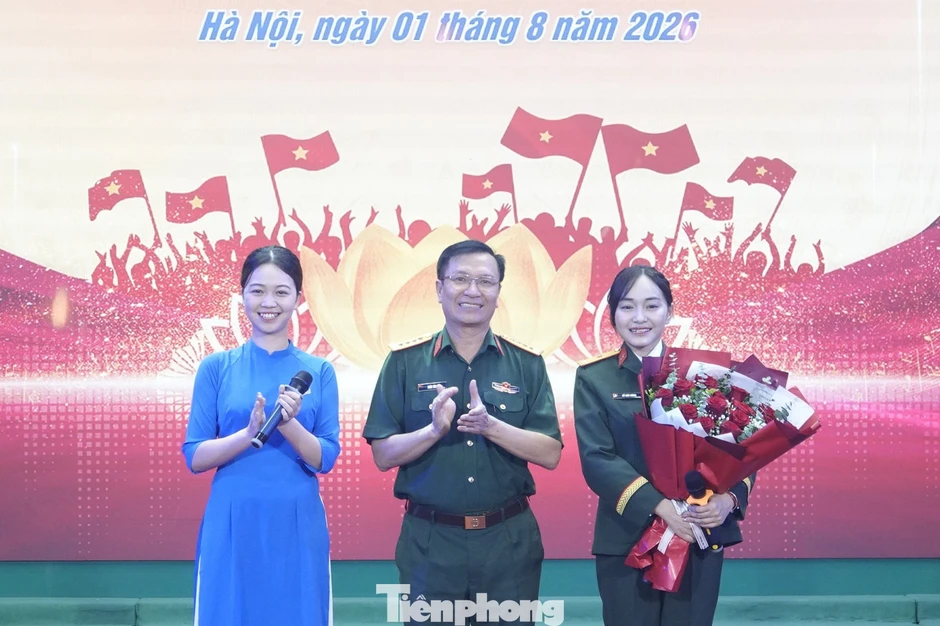 Thủ lĩnh Đoàn Học viện Quân y đua tài Thủ lĩnh Đoàn Học viện Quân y đua tài