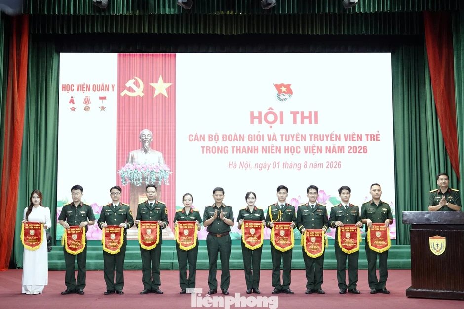Thủ lĩnh Đoàn Học viện Quân y đua tài Thủ lĩnh Đoàn Học viện Quân y đua tài