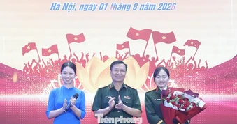 Thủ lĩnh Đoàn Học viện Quân y đua tài