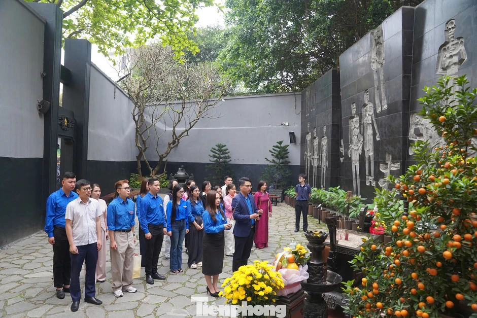Tiếp lửa truyền thống, khơi dậy khát vọng thanh niên Tiếp lửa truyền thống, khơi dậy khát vọng thanh niên