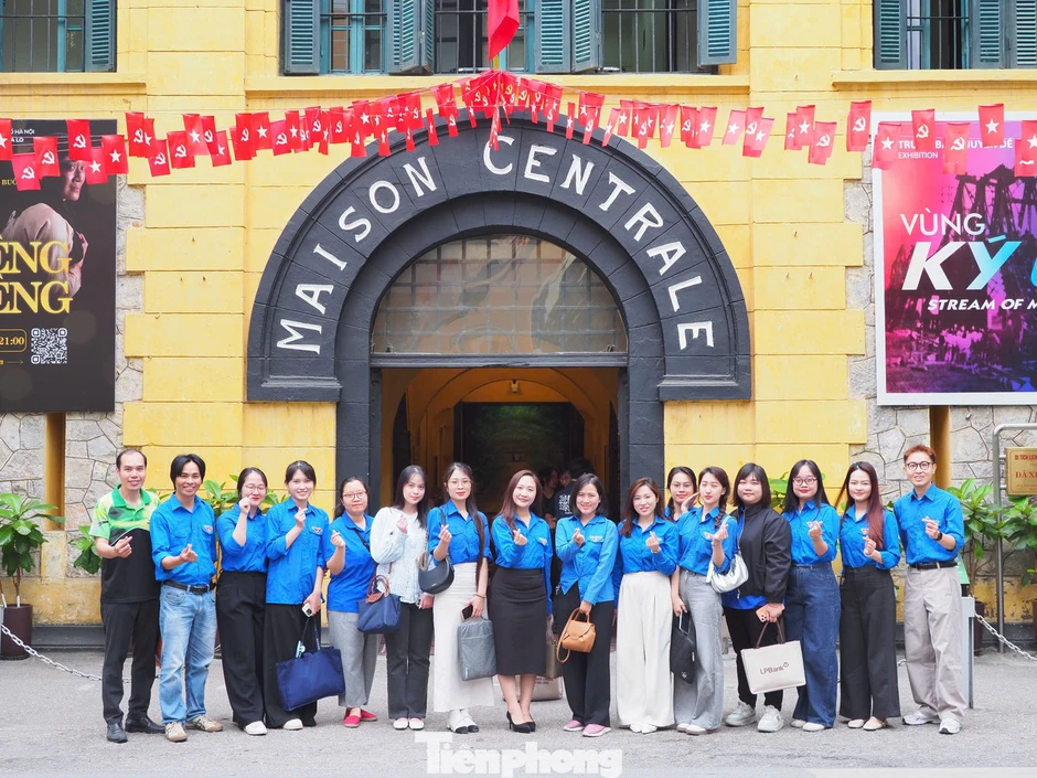 Tiếp lửa truyền thống, khơi dậy khát vọng thanh niên Tiếp lửa truyền thống, khơi dậy khát vọng thanh niên