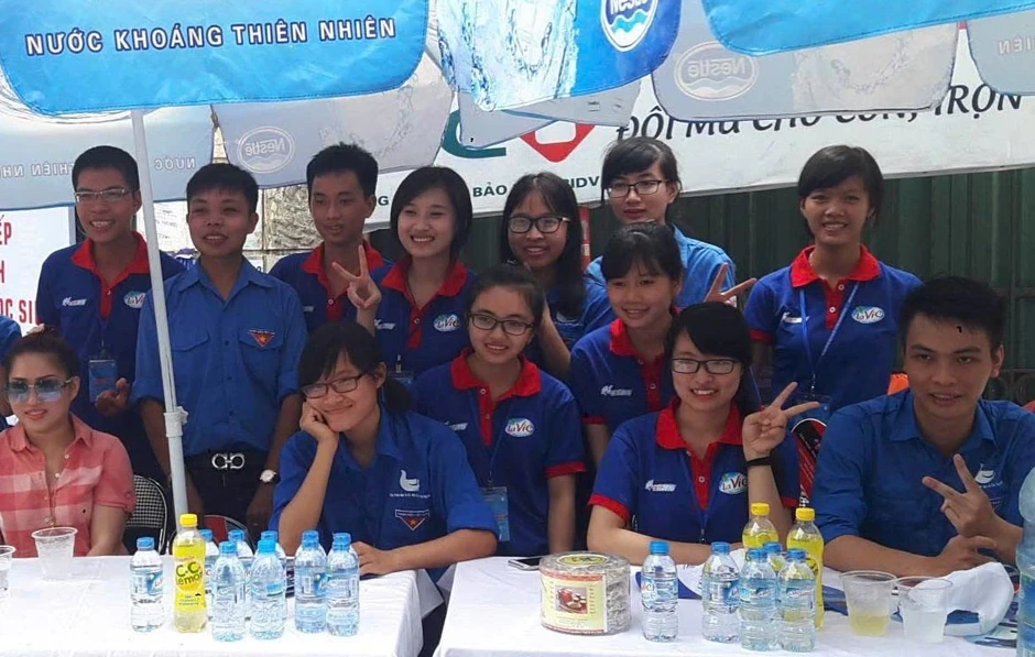 Tiếp sức mùa thi: Cơ duyên của nam sinh ở bến xe Giáp Bát Tiếp sức mùa thi: Cơ duyên của nam sinh ở bến xe Giáp Bát