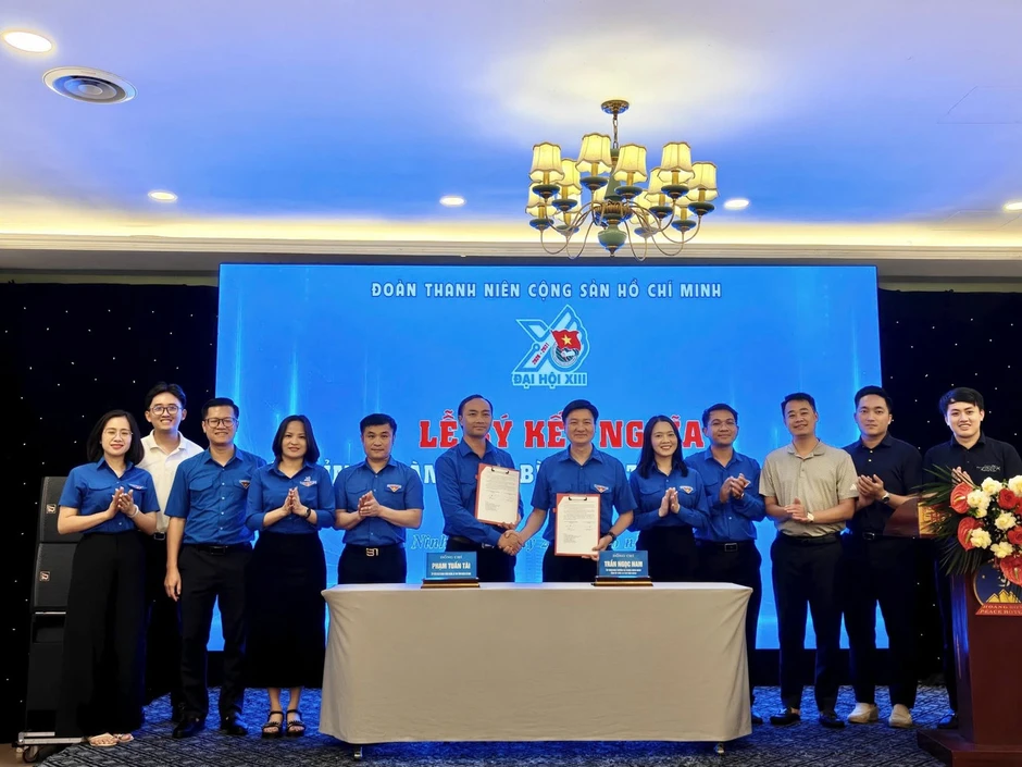 Tỉnh Đoàn Ninh Bình và Cà Mau ký kết nghĩa với nhiều nội dung quan trọng Tỉnh Đoàn Ninh Bình và Cà Mau ký kết nghĩa với nhiều nội dung quan trọng