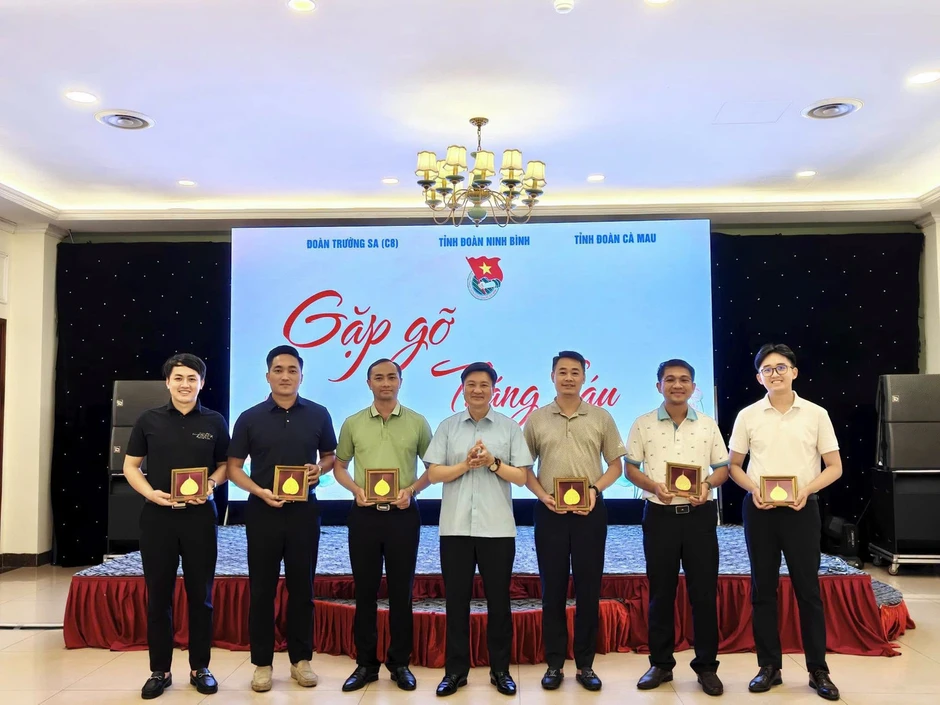 Tỉnh Đoàn Ninh Bình và Cà Mau ký kết nghĩa với nhiều nội dung quan trọng Tỉnh Đoàn Ninh Bình và Cà Mau ký kết nghĩa với nhiều nội dung quan trọng
