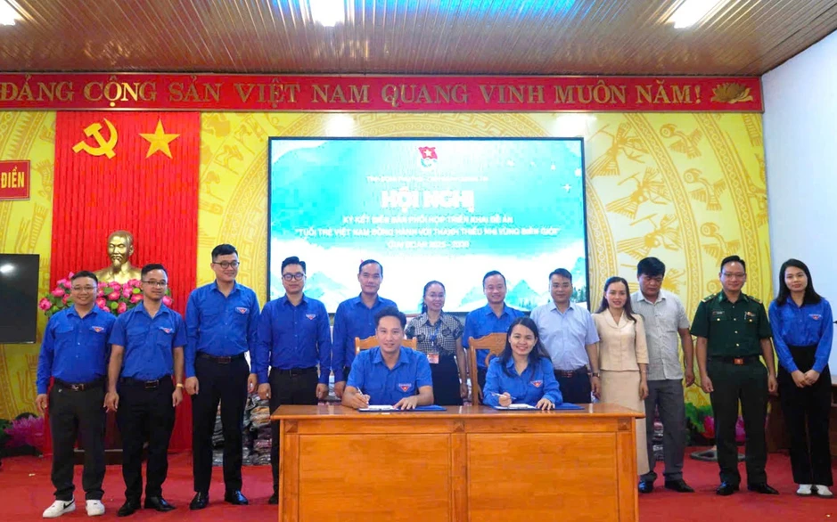 Tỉnh Đoàn Phú Thọ hỗ trợ nguồn lực 300 triệu đồng cho 7 xã biên giới Quảng Trị Tỉnh Đoàn Phú Thọ hỗ trợ nguồn lực 300 triệu đồng cho 7 xã biên giới Quảng Trị