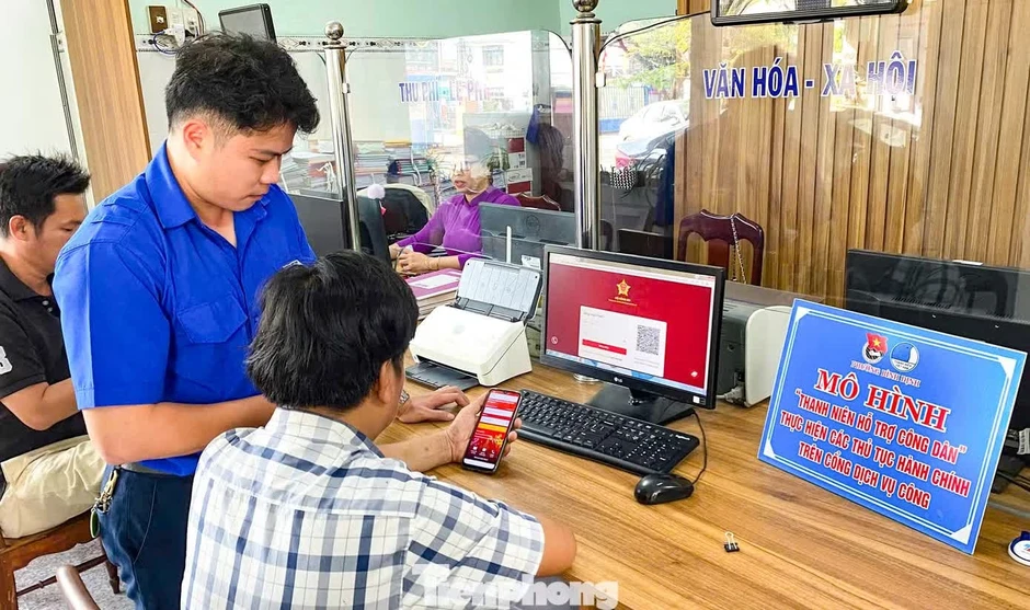 Tổ chức lớp đào tạo 'Bình dân học vụ số' về các xã biên giới Tổ chức lớp đào tạo 'Bình dân học vụ số' về các xã biên giới