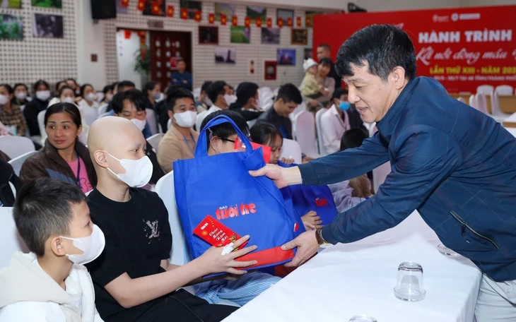 Tôi tìm ra sứ mệnh của con gái mang hội chứng Down khi con đến đời này Tôi tìm ra sứ mệnh của con gái mang hội chứng Down khi con đến đời này