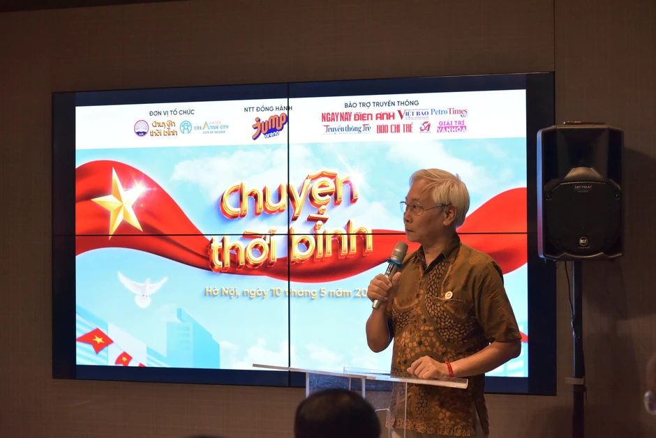 Trải nghiệm đa chiều tại buổi trưng bày 'Chuyện thời bình' Trải nghiệm đa chiều tại buổi trưng bày 'Chuyện thời bình'