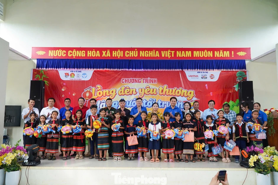 Trung thu sớm tiếp động lực cho thiếu nhi vùng khó Đà Nẵng Trung thu sớm tiếp động lực cho thiếu nhi vùng khó Đà Nẵng