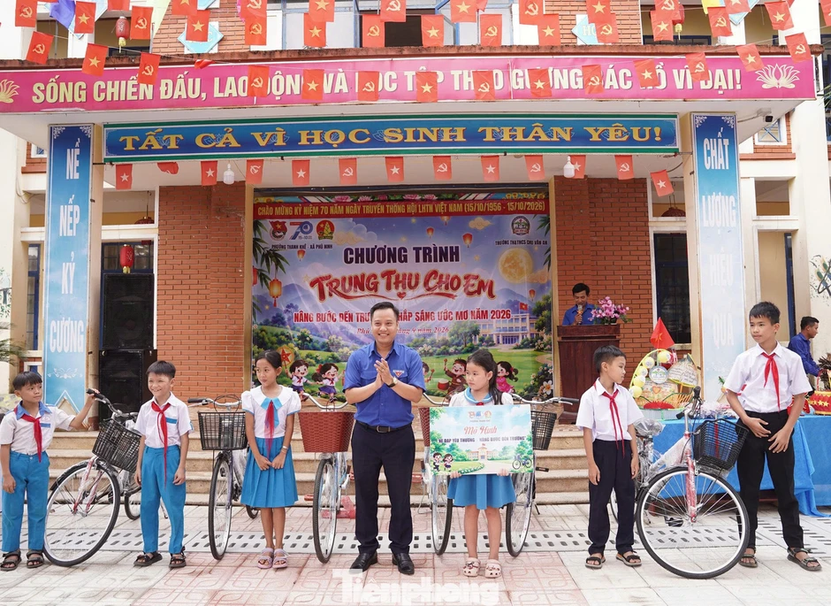 Trung thu sớm tiếp động lực cho thiếu nhi vùng khó Đà Nẵng Trung thu sớm tiếp động lực cho thiếu nhi vùng khó Đà Nẵng