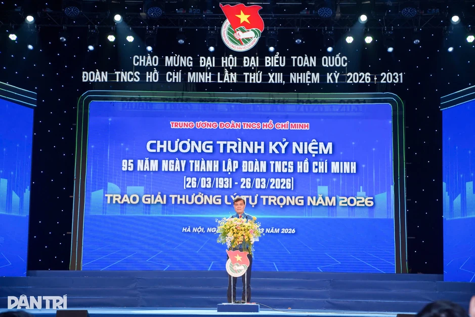 Trung ương Đoàn đón nhận Huân chương Lao động hạng Nhất Trung ương Đoàn đón nhận Huân chương Lao động hạng Nhất