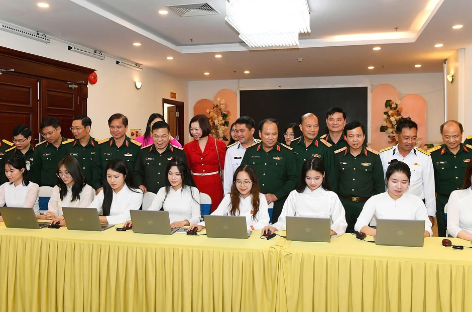 Trường Sĩ quan Lục quân 2 trở thành quán quân thi tìm hiểu kiến thức pháp luật 2025 Trường Sĩ quan Lục quân 2 trở thành quán quân thi tìm hiểu kiến thức pháp luật 2025