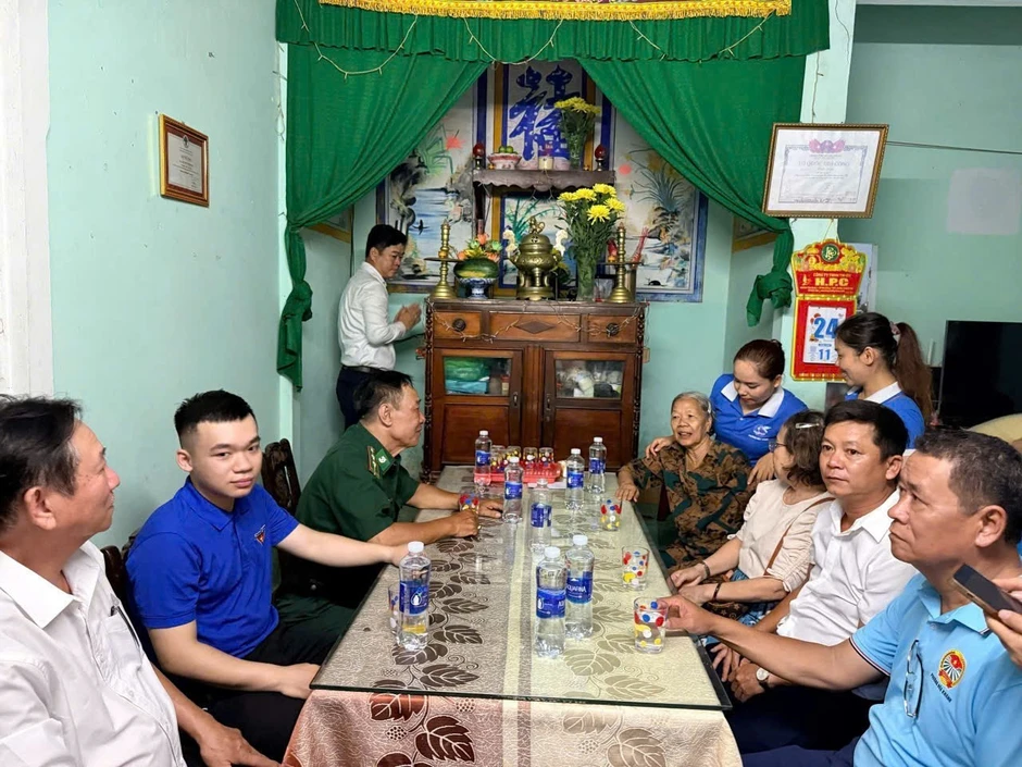 Trưởng thôn gen Z - Bài 3: Tổ trưởng gánh gần 1.000 hộ dân Trưởng thôn gen Z - Bài 3: Tổ trưởng gánh gần 1.000 hộ dân