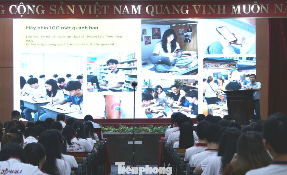 Truyền lửa khởi nghiệp, làm chủ AI để sinh viên kiến tạo giá trị Truyền lửa khởi nghiệp, làm chủ AI để sinh viên kiến tạo giá trị