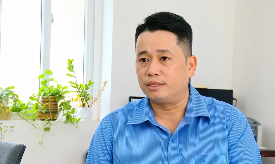 Từ chuyện Huấn Hoa Hồng, 'Vua Quạt', Khánh 'Sky', Hồ Văn Khoa: Ai đang tiếp sức cho 'rác mạng'? Từ chuyện Huấn Hoa Hồng, 'Vua Quạt', Khánh 'Sky', Hồ Văn Khoa: Ai đang tiếp sức cho 'rác mạng'?