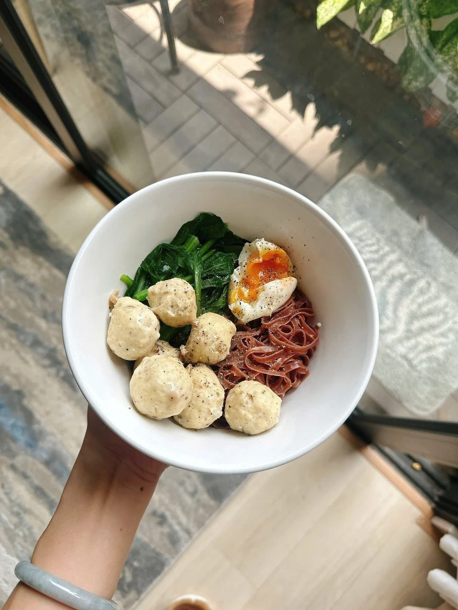Từ cô gái '3 vòng như 1' đến vóc dáng ai cũng mê Từ cô gái '3 vòng như 1' đến vóc dáng ai cũng mê