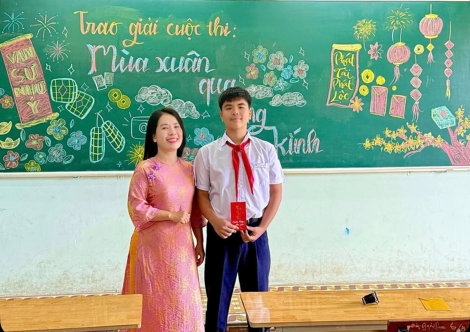 Từ nỗi lo ‘nghiện’ điện thoại, cô giáo Nha Trang tạo cuộc thi ảnh Tết kéo học sinh gần lại gia đình Từ nỗi lo ‘nghiện’ điện thoại, cô giáo Nha Trang tạo cuộc thi ảnh Tết kéo học sinh gần lại gia đình