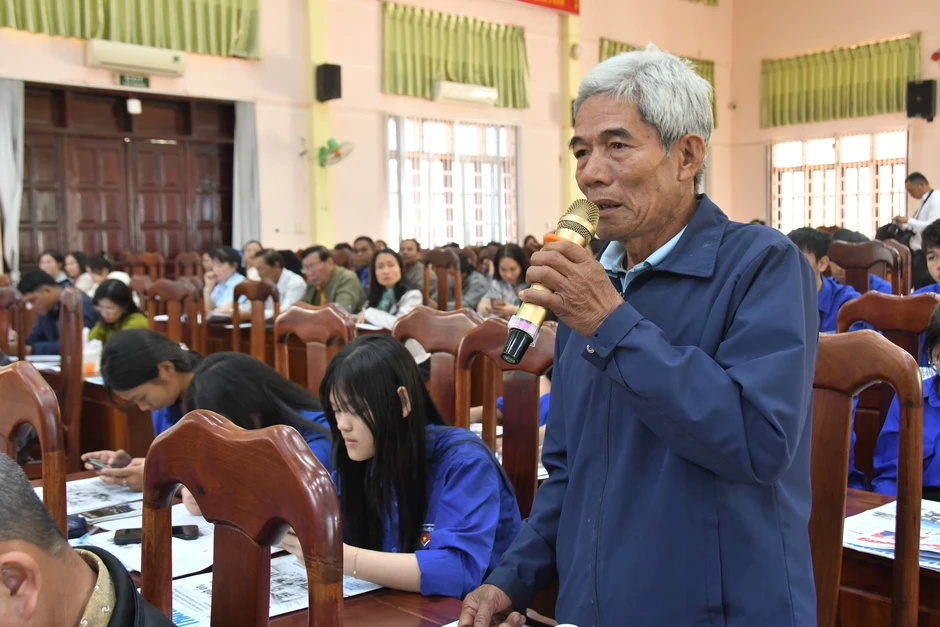Từ ruộng đồng đến nghị trường: Cử tri mong chính sách giúp thanh niên khởi nghiệp tại quê Từ ruộng đồng đến nghị trường: Cử tri mong chính sách giúp thanh niên khởi nghiệp tại quê