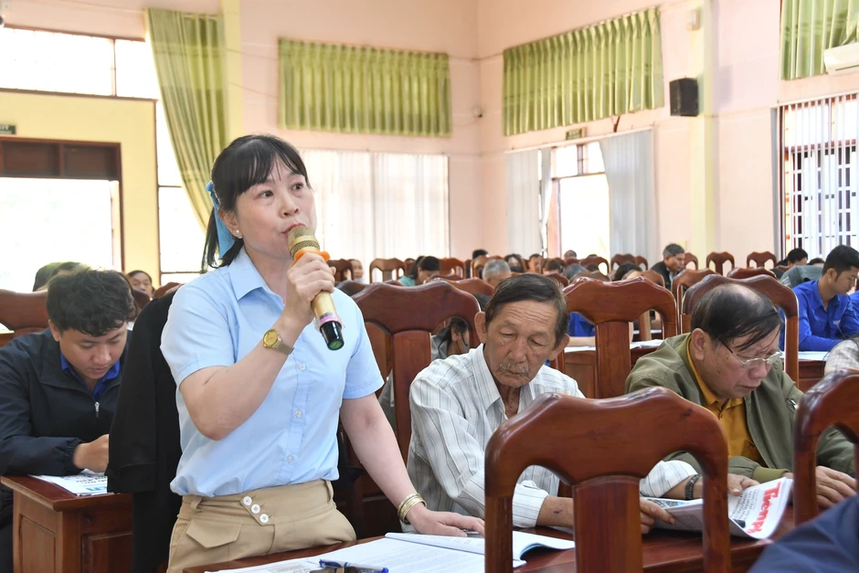 Từ ruộng đồng đến nghị trường: Cử tri mong chính sách giúp thanh niên khởi nghiệp tại quê Từ ruộng đồng đến nghị trường: Cử tri mong chính sách giúp thanh niên khởi nghiệp tại quê