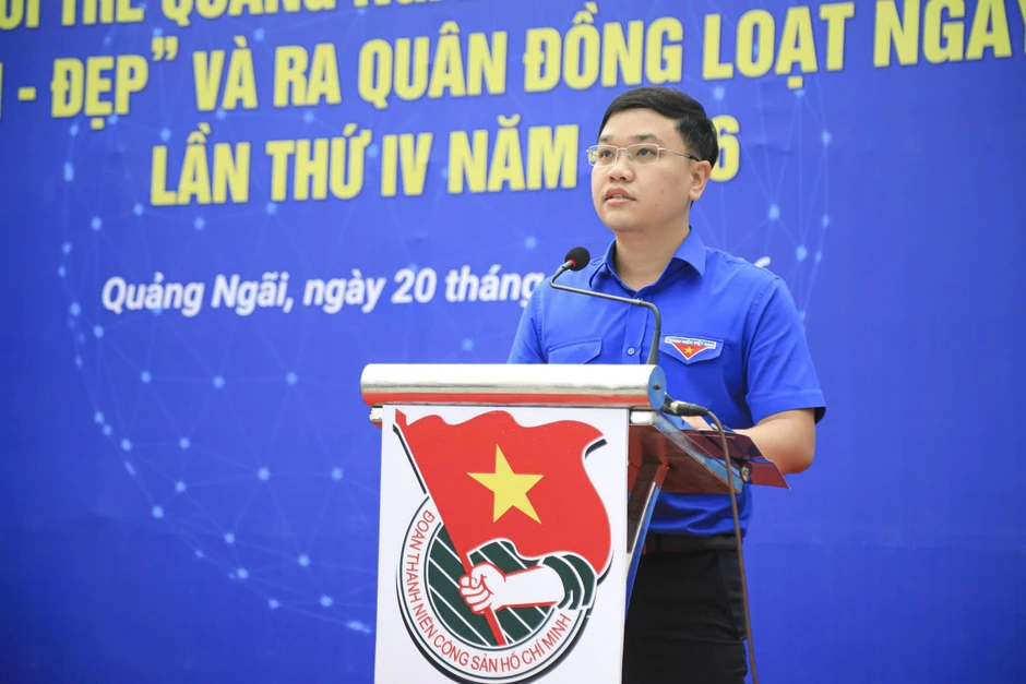 Tuổi trẻ chung tay xóa ‘điểm đen’ môi trường Tuổi trẻ chung tay xóa ‘điểm đen’ môi trường