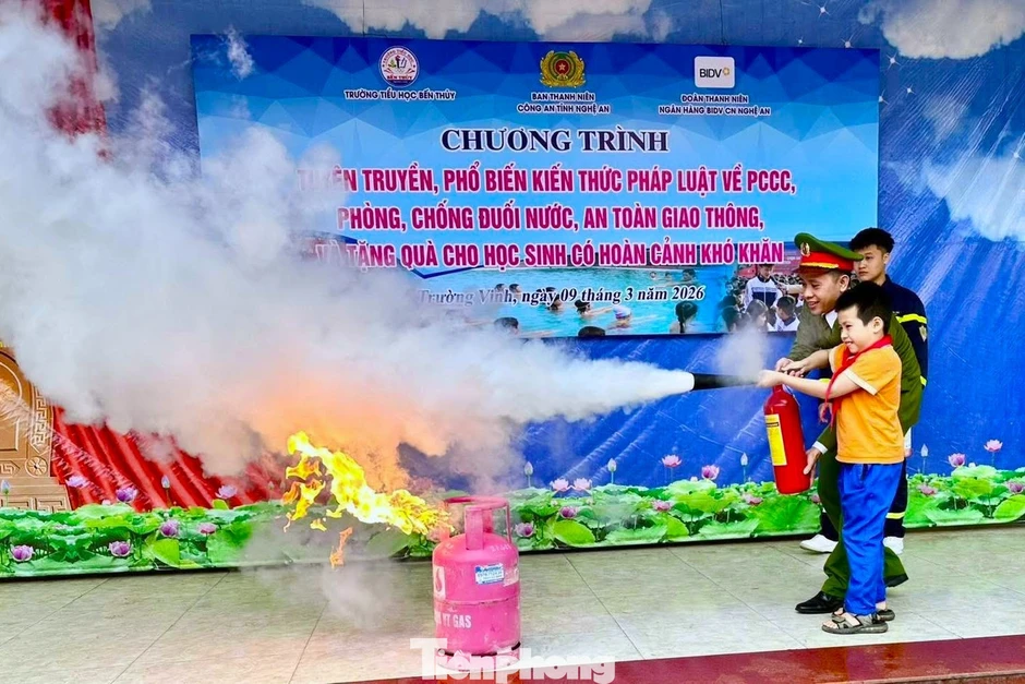Tuổi trẻ Công an Nghệ An ra quân cao điểm Tháng Thanh niên 2026