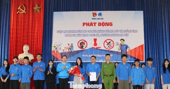Tuổi trẻ Lào Cai tạo 'lá chắn mềm' giúp học sinh nói không với ma túy