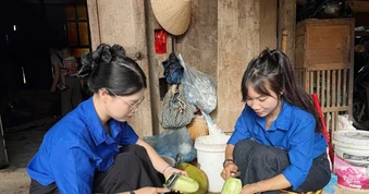 Tuổi trẻ Sơn La hỗ trợ xây nhà, cấy lúa, khám bệnh cho gia đình chính sách